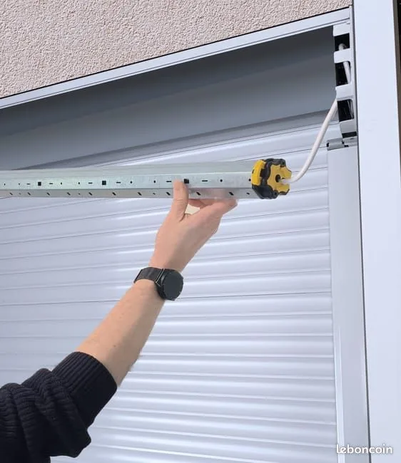 Moteur HS ou bruyant — dépannage volet roulant à Mons
